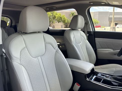 Certified 2023 Kia Sorento SX AWD/4WD image 27
