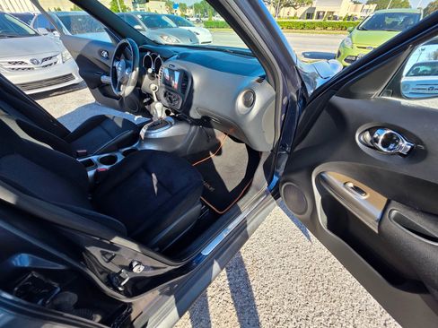 Used 2014 Nissan Juke S image 19