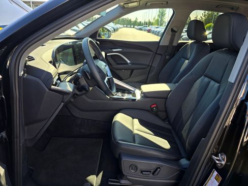 Certified 2025 Audi Q5 Premium w/ Convenience Package AWD/4WD image 12