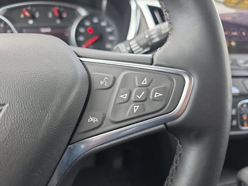 Used 2024 Chevrolet Equinox LT FWD image 23