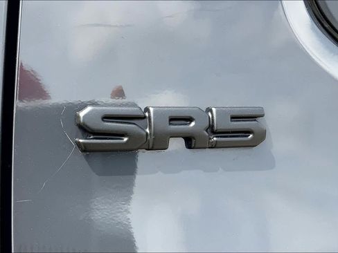 Used 2025 Toyota Tacoma SR5 image 9