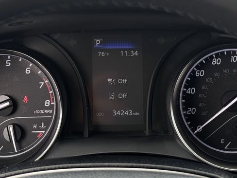 Used 2024 Toyota Camry SE image 16