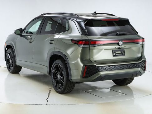 New 2026 Volkswagen Tiguan SE R-Line AWD/4WD image 7