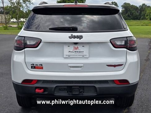 Used 2022 Jeep Compass Trailhawk w/ Trailhawk Elite Group AWD/4WD image 4