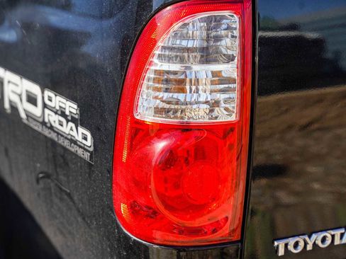 Used 2006 Toyota Tundra Limited image 21