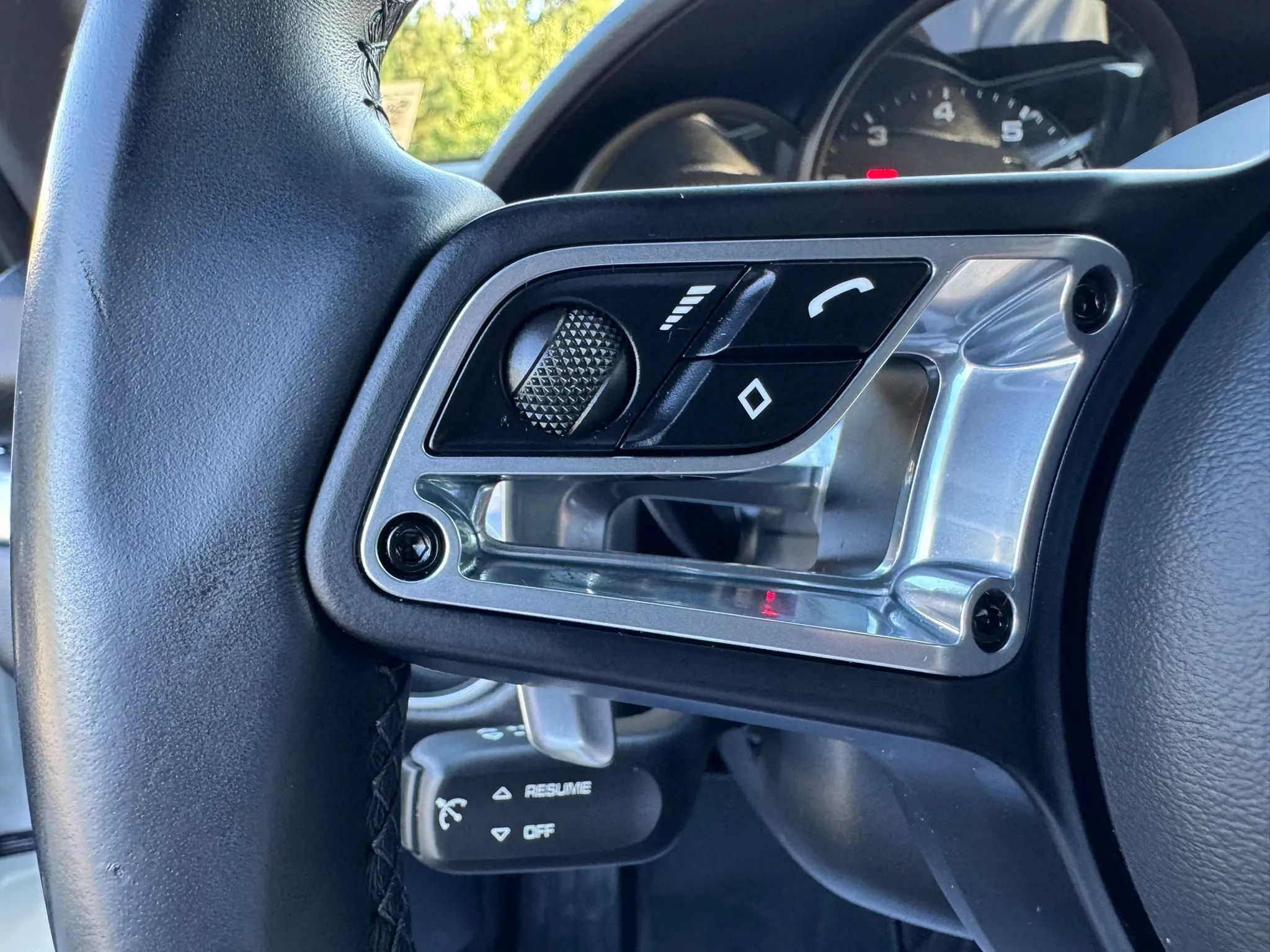 Used 2023 Porsche 718 Cayman RWD image 14