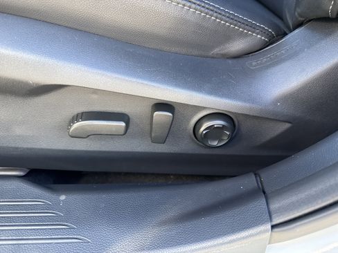 Used 2023 Subaru Outback Limited image 18