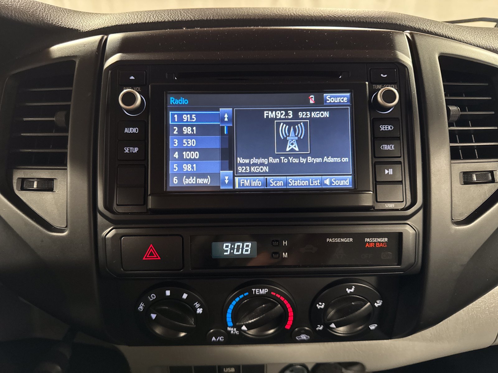 Used 2014 Toyota Tacoma 2WD Regular Cab image 13