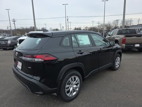 New 2026 Toyota Corolla Cross L image 4