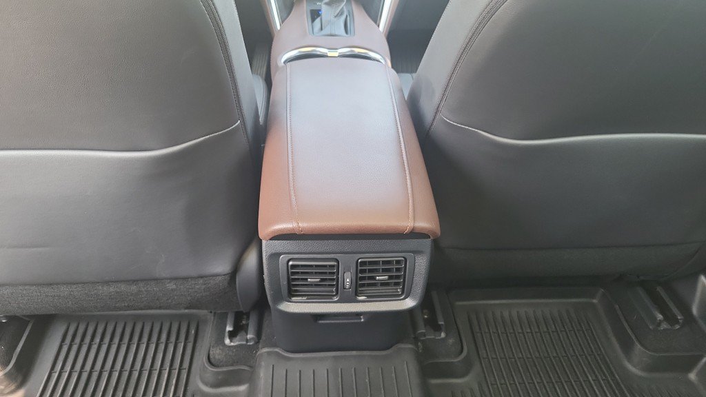 Used 2024 Toyota Venza Limited AWD/4WD image 26