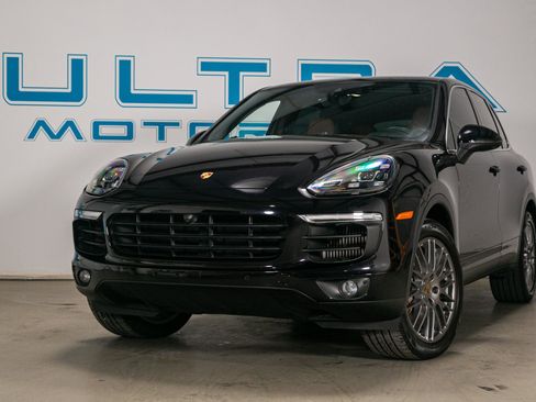 Used 2018 Porsche Cayenne S image 5