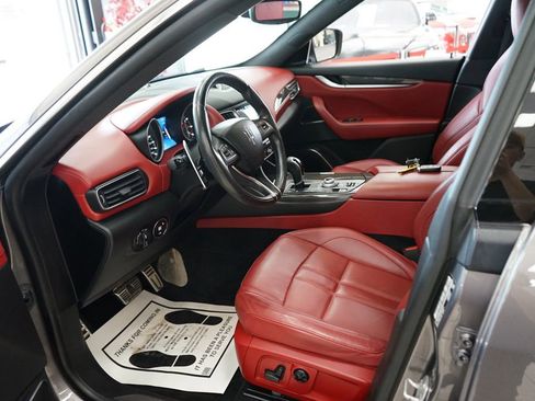 Used 2018 Maserati Levante S GranSport AWD/4WD image 28
