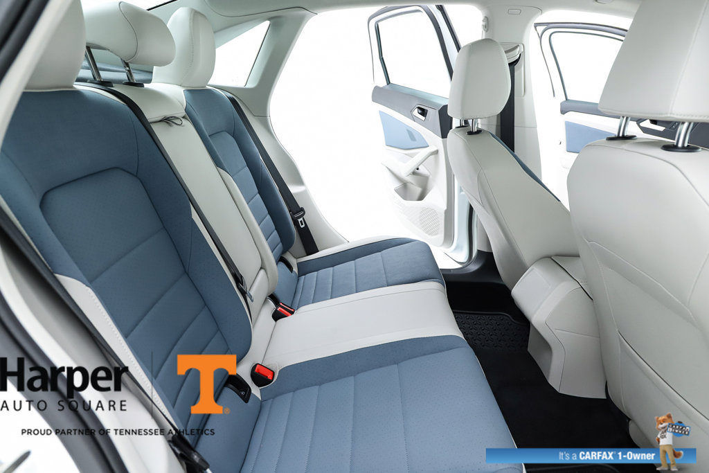 Used 2025 Volkswagen Jetta SE w/ Sunroof Package FWD image 36