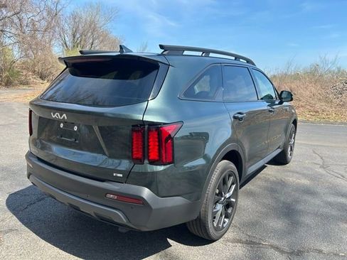Used 2023 Kia Sorento X-Line EX image 4
