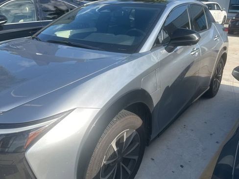 Used 2024 Lexus RZ 300e Premium w/ Accessory Package (Z1) FWD image 10
