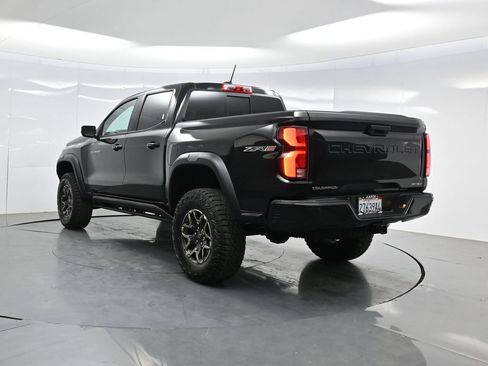 Used 2024 Chevrolet Colorado ZR2 w/ ZR2 Convenience Package III AWD/4WD image 5