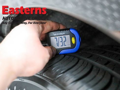 Used 2023 Ford Edge SEL image 25