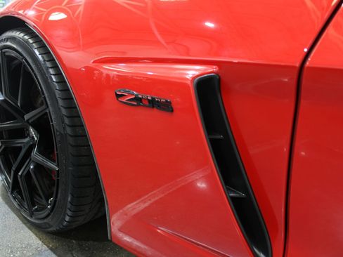 Used 2007 Chevrolet Corvette Z06 w/ Preferred Equipment Group image 8