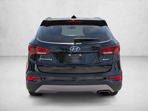 Used 2017 Hyundai Santa Fe Sport FWD image 3