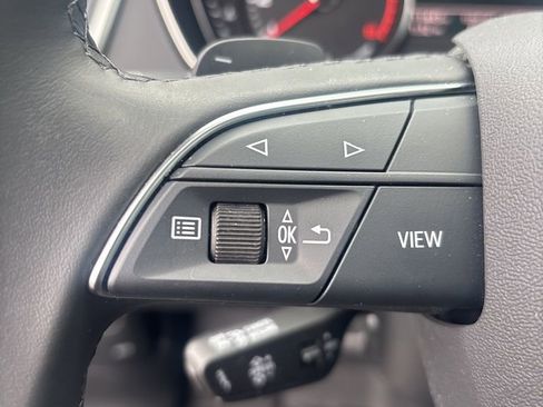 Used 2024 Audi Q5 2.0T Premium image 13