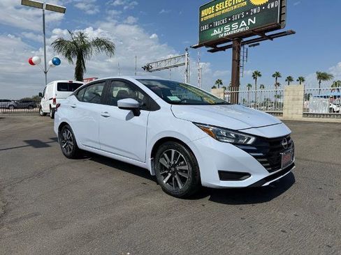 New 2025 Nissan Versa SV w/ Trunk Package image 1