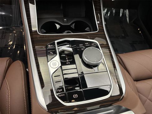New 2026 BMW X5 xDrive40i w/ Climate Comfort Package image 23