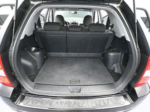 Used 2009 Kia Sportage LX image 32