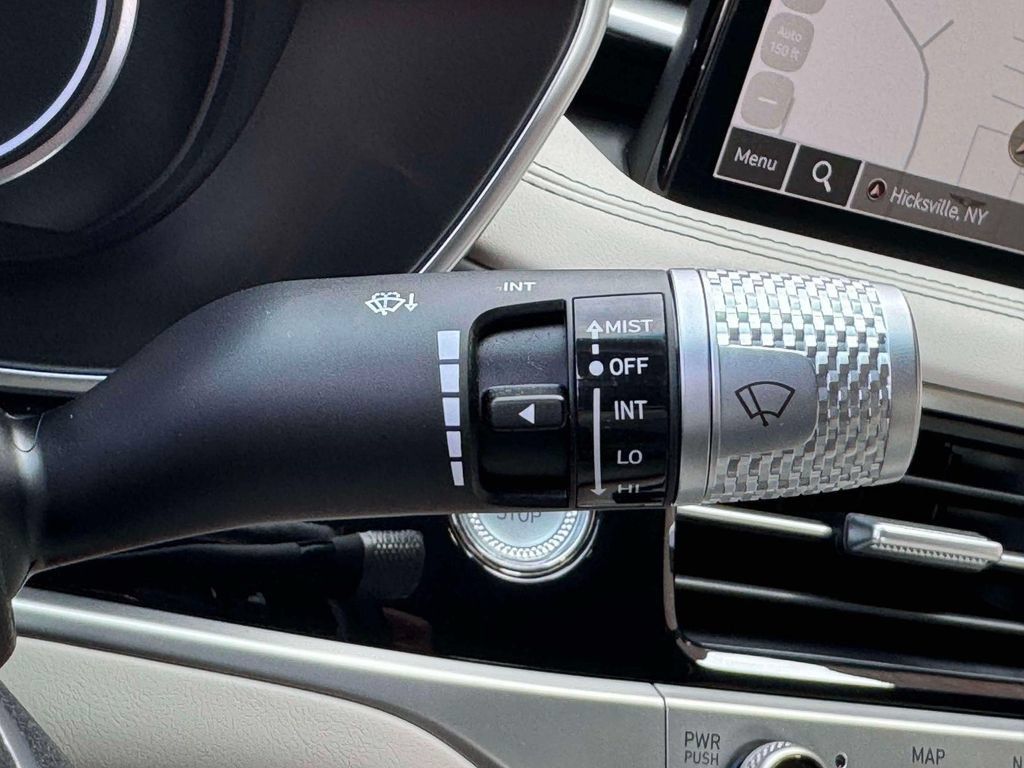 Certified 2026 Genesis G70 2.5T AWD/4WD image 26