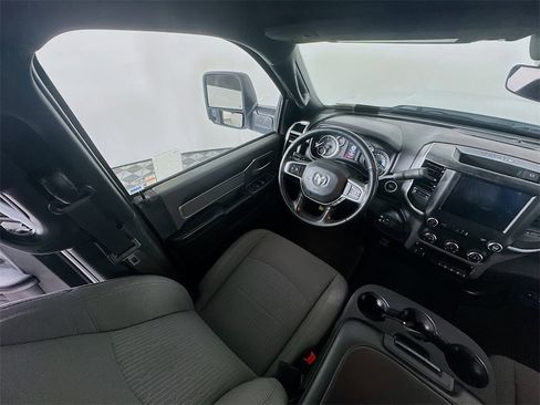 Used 2023 RAM 2500 Big Horn w/ Level 1 Equipment Group image 9