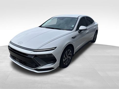 New 2026 Hyundai Sonata Blue FWD image 1