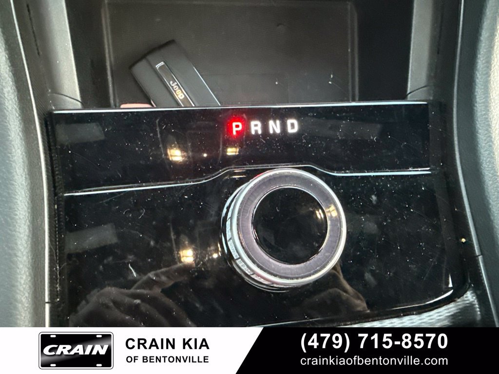 Used 2024 Jeep Grand Cherokee L Altitude AWD/4WD image 22