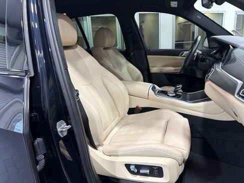 Used 2021 BMW X5 xDrive40i w/ M Sport Package AWD/4WD image 16