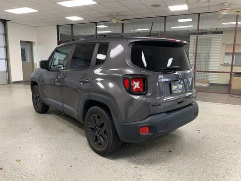 Used 2018 Jeep Renegade Sport w/ Power & Air Group AWD/4WD image 3