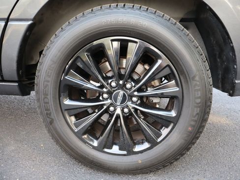 Used 2015 Lincoln Navigator 4WD image 44