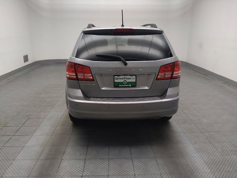 Used 2020 Dodge Journey SE FWD image 6