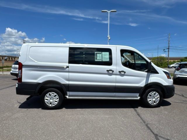 Used 2025 Ford Transit 250 Low Roof w/ Exterior Upgrade Package RWD image 4