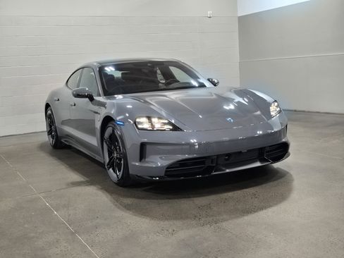 New 2026 Porsche Taycan GTS AWD/4WD image 9