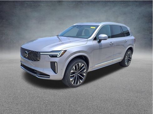 New 2026 Volvo XC90 B5 Plus AWD/4WD image 3