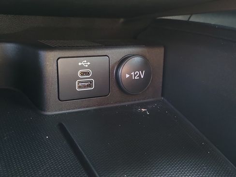 Used 2025 Ford Escape ST-Line w/ Tech Pack #1 AWD/4WD image 10