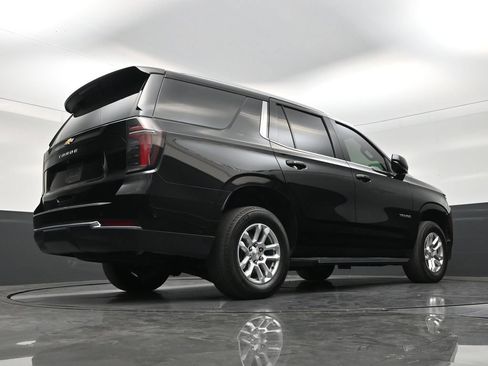 Used 2025 Chevrolet Tahoe LS RWD image 24