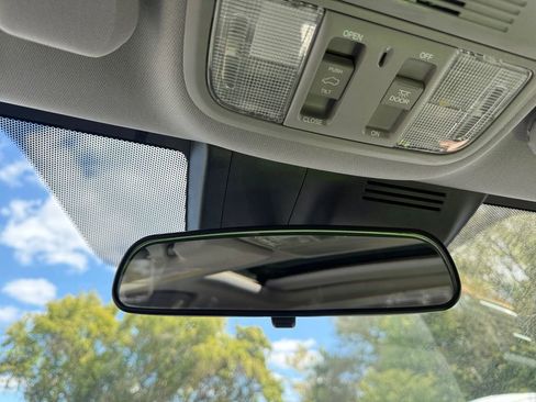 Used 2020 Honda CR-V EX image 19