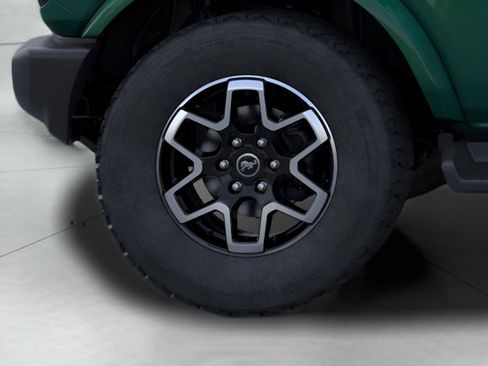 New 2025 Ford Bronco Outer Banks image 24