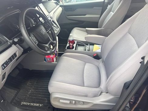 Used 2022 Honda Odyssey EX image 4