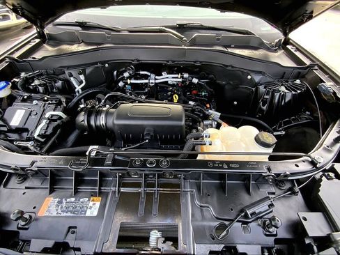 Used 2023 Ford Explorer XLT w/ Equipment Group 202A image 27