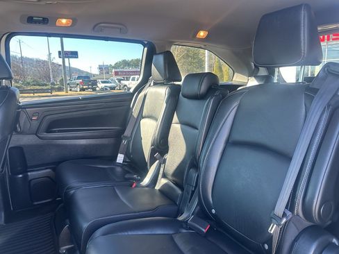 Used 2022 Honda Odyssey Touring image 12