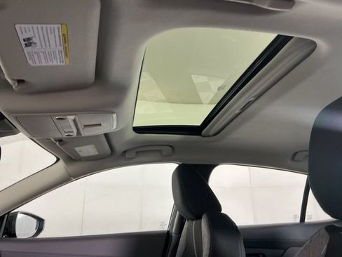 New 2026 Nissan Sentra SV w/ SV Convenience Package FWD image 18