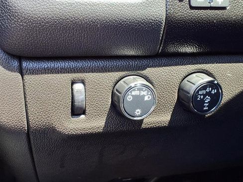 Used 2022 Chevrolet Colorado ZR2 AWD/4WD image 14