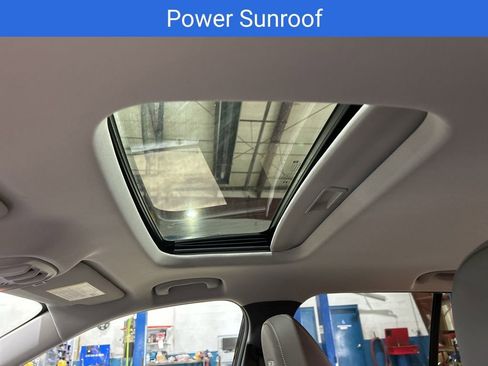 New 2026 Chevrolet Trax ACTIV w/ Sunroof Package image 4