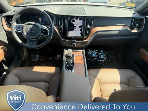 Used 2025 Volvo XC60 T8 Plus w/ Climate Package AWD/4WD image 2