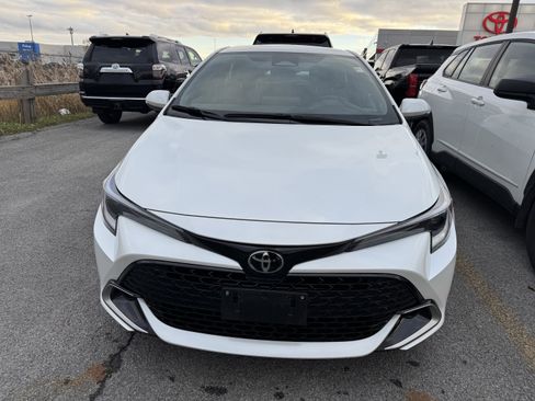 Used 2023 Toyota Corolla XSE image 3